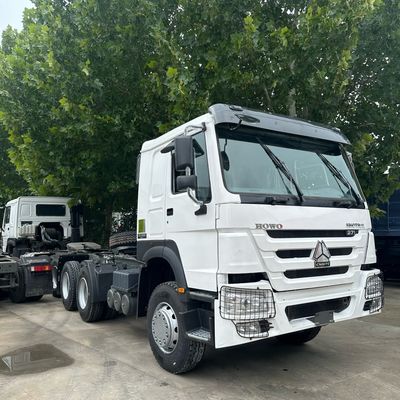 سعر جيد سينوتروك HOWO نصف مقطورة الجرار شاحنة رأس مع تكييف الهواء 60-70 طن 371HP 380HP 400HP 420HP ويخاي ومحرك سينوتروك الانترنت