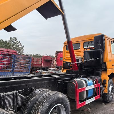 سعر جيد سيارات مستعملة يمكن تخصيص لونها HOWO 10 إطارات 75cbm 6X4 ناقلة وقود 300L الانترنت
