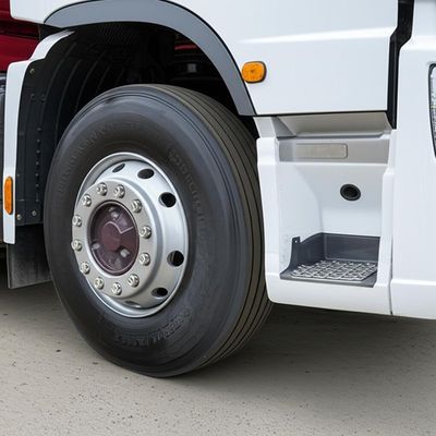 سعر جيد s Leading of Shacman Tractor Truck with 315 / 80R22.5 Tires الانترنت